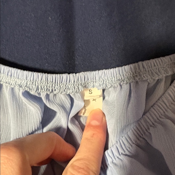 💂🏽‍♀️ Light Blue Midi Dress 💂🏽‍♀️ - Picture 4 of 5